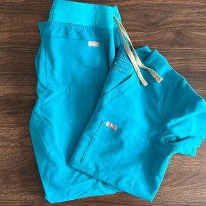 Figs scrub set joggers